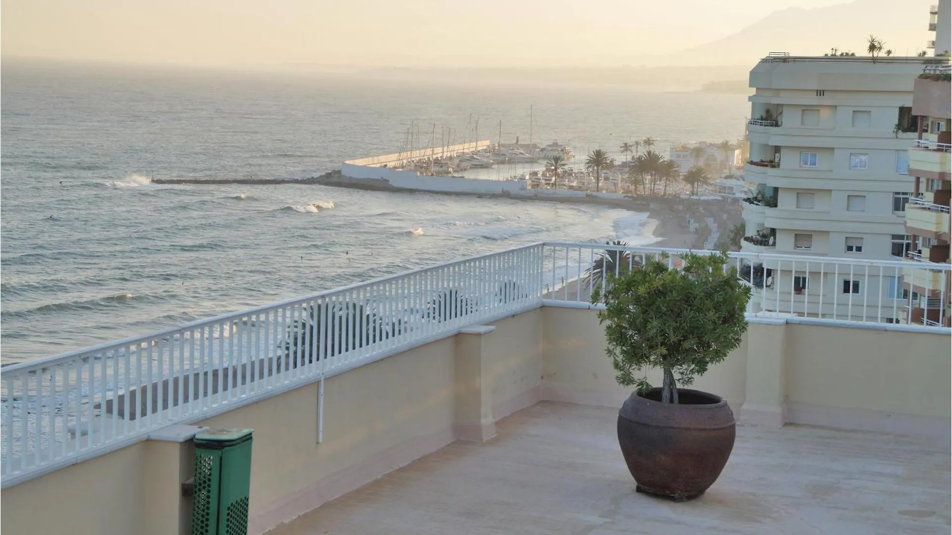 3 Bedroom Lovely Apartment In Marbella