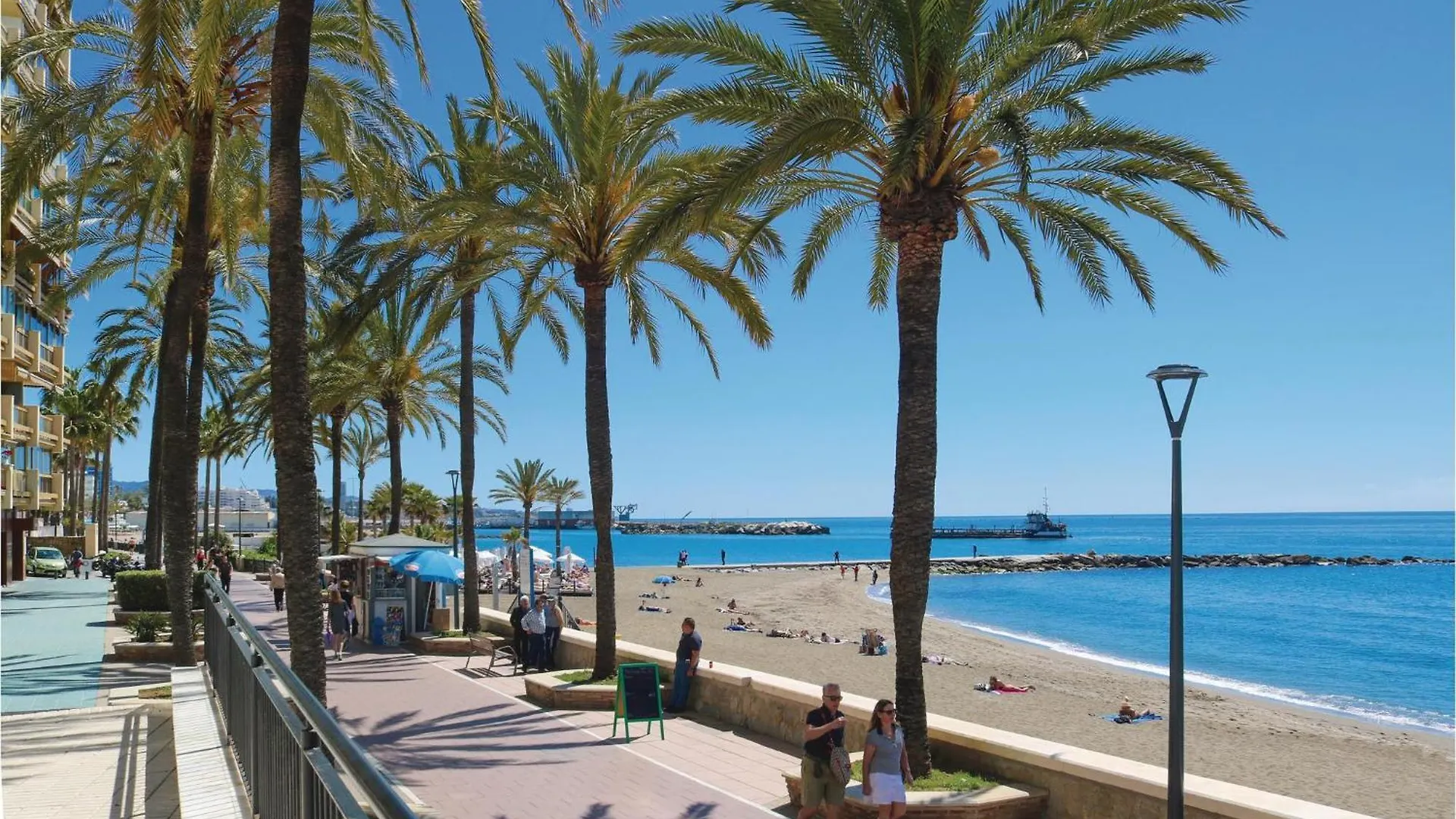 3 Bedroom Lovely Apartment In Marbella