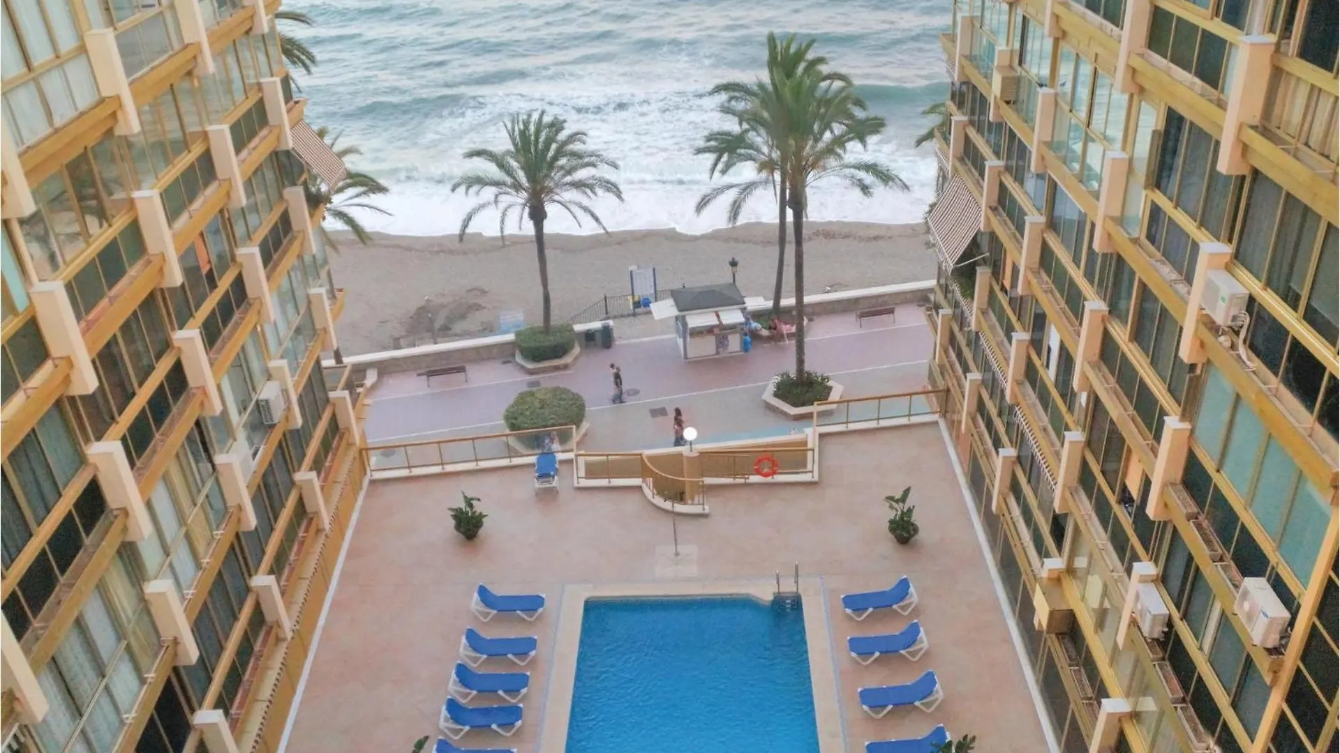 3 Bedroom Lovely Apartment In Marbella Spagna