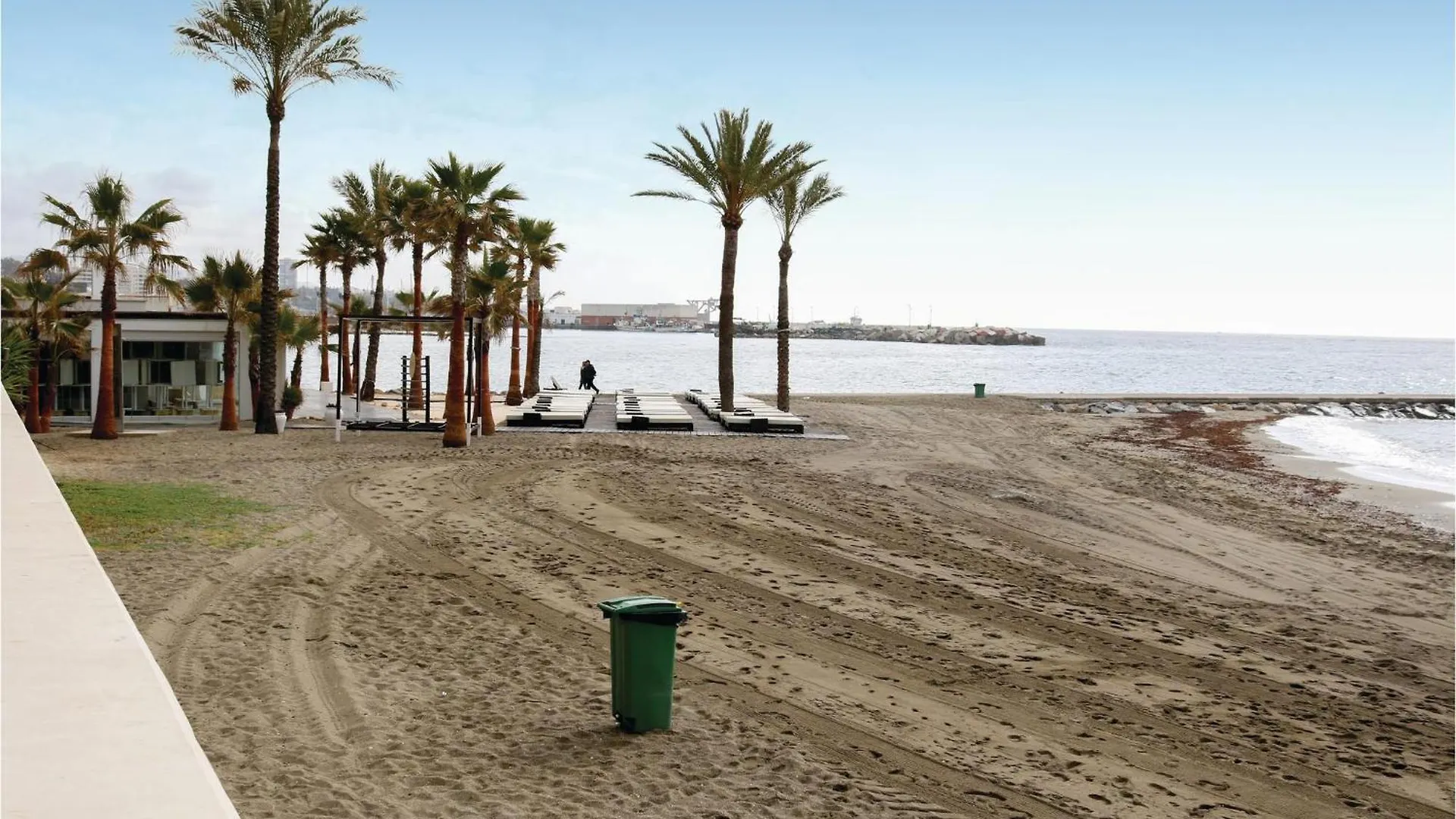 3 Bedroom Lovely Apartment In Marbella 0*,